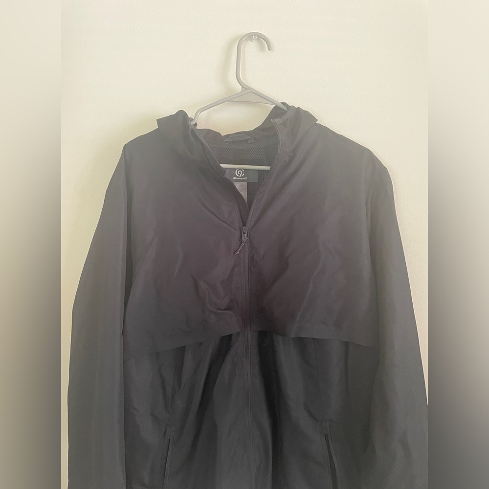 Champion men’s windbreaker/light rain jacket